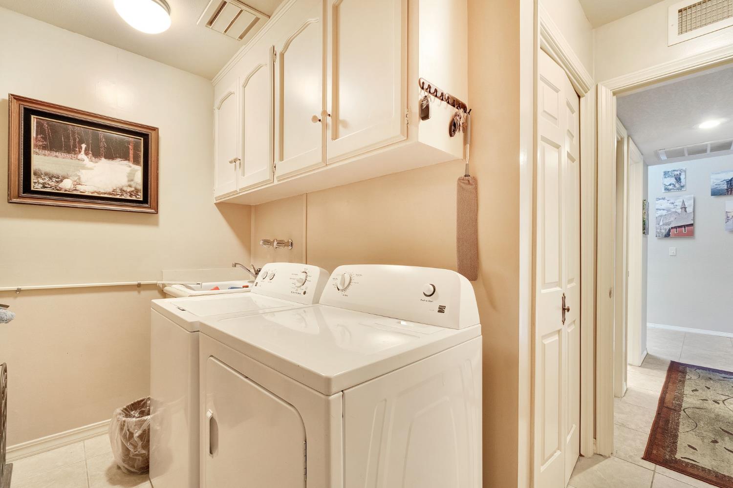 2555 W Bluff Ave #155, Fresno, CA 93711