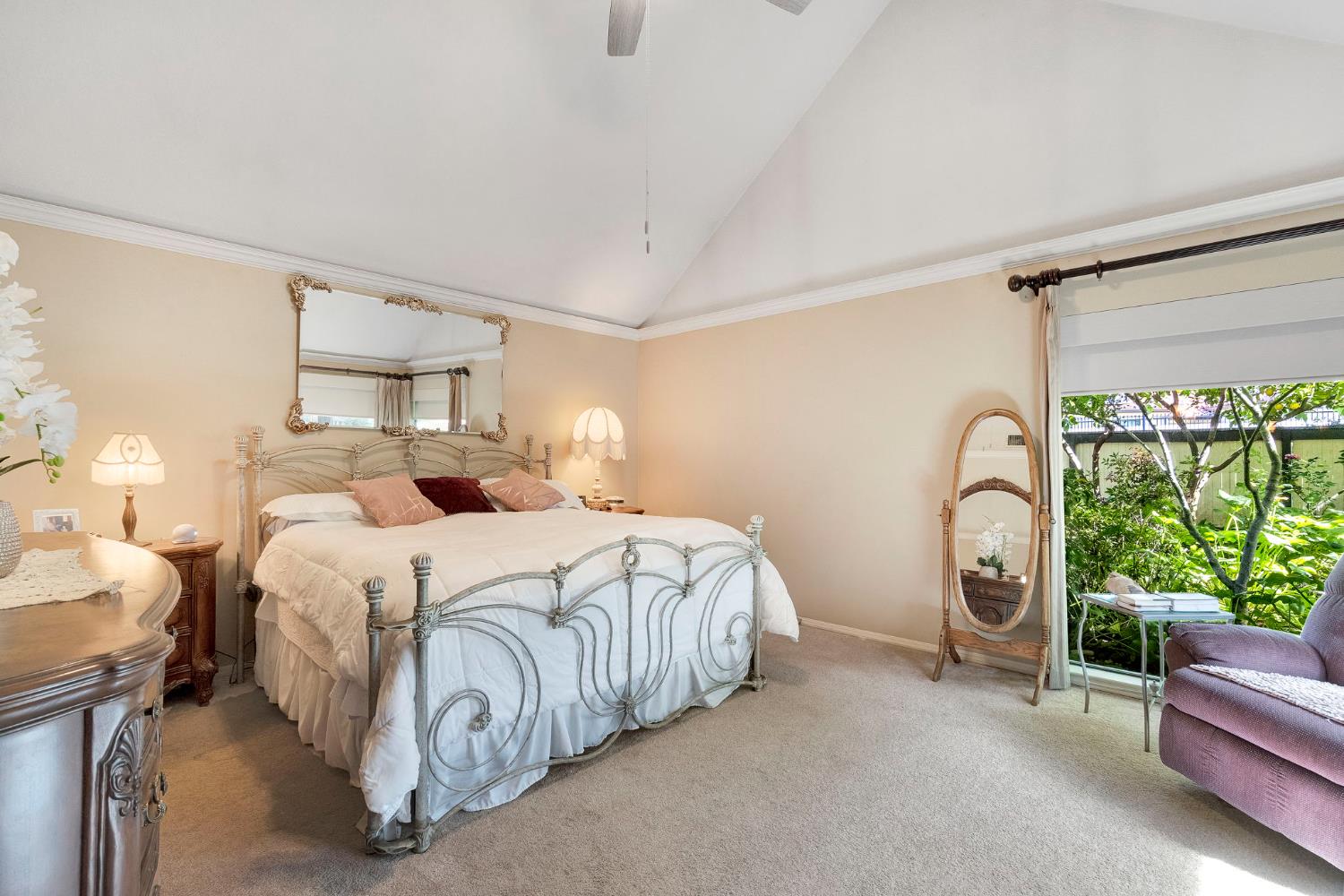 2555 W Bluff Ave #155, Fresno, CA 93711