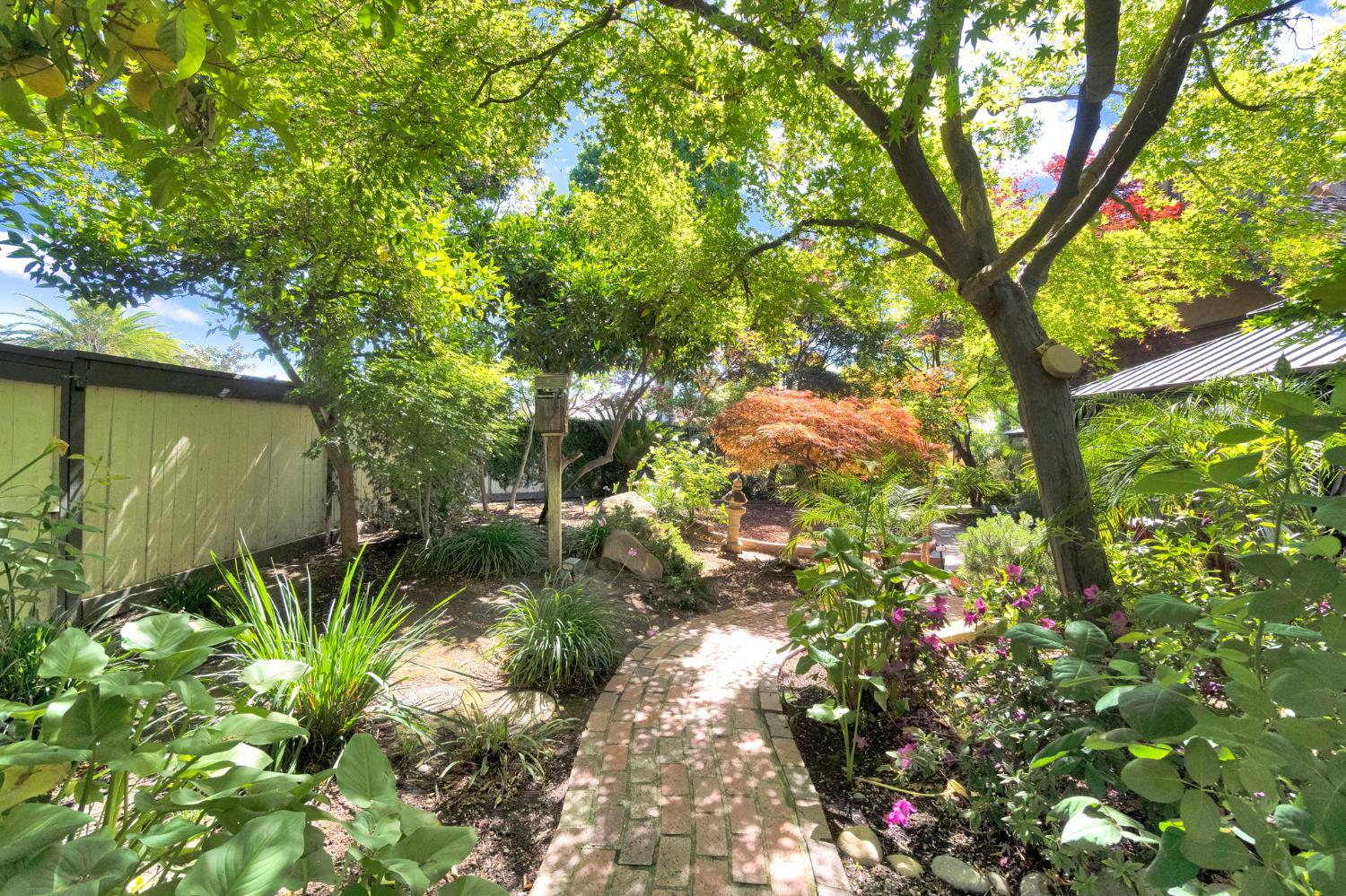 2555 W Bluff Ave #155, Fresno, CA 93711