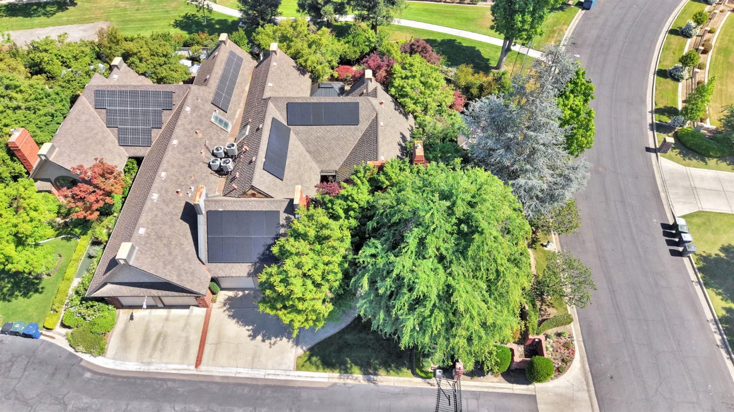 2555 W Bluff Ave #155, Fresno, CA 93711