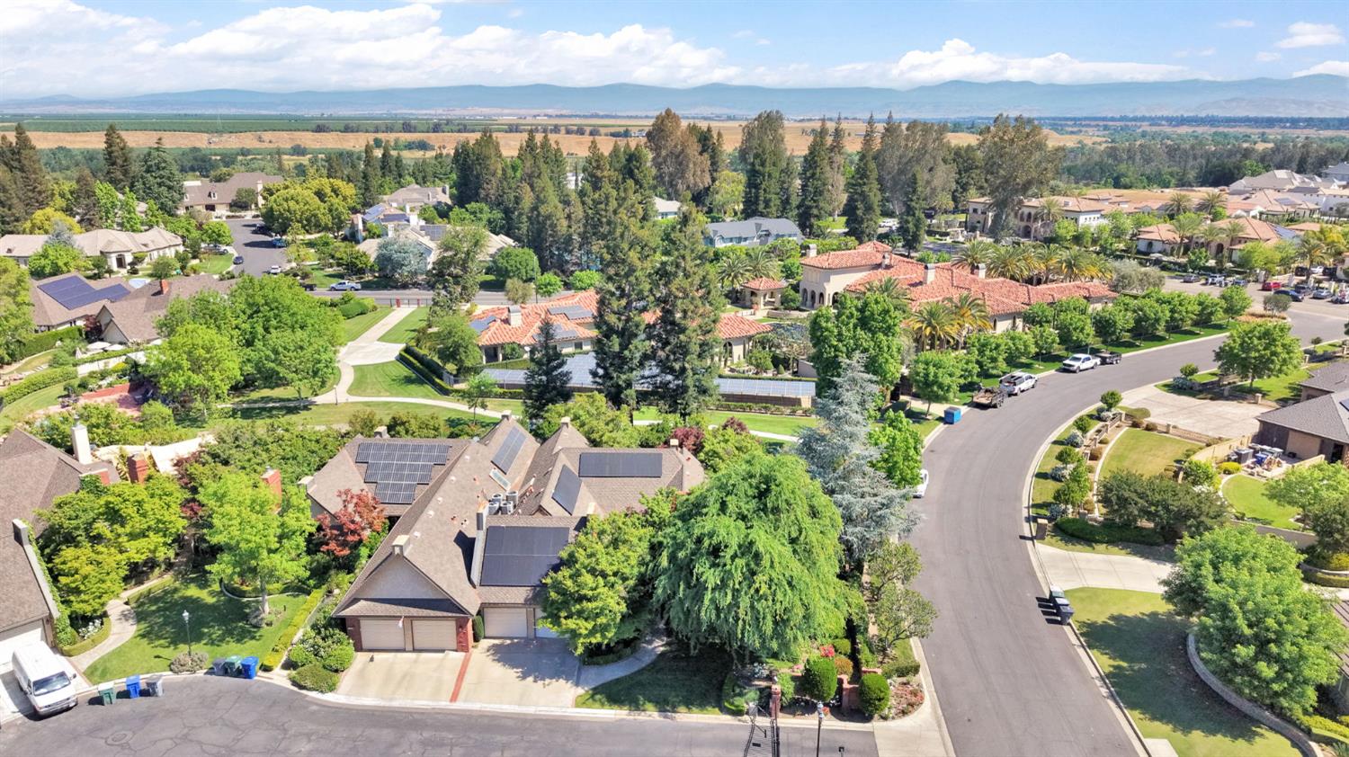 2555 W Bluff Ave #155, Fresno, CA 93711