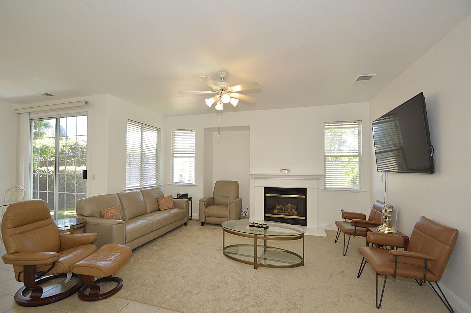 1756 N Holly Ave, Clovis, CA 93619