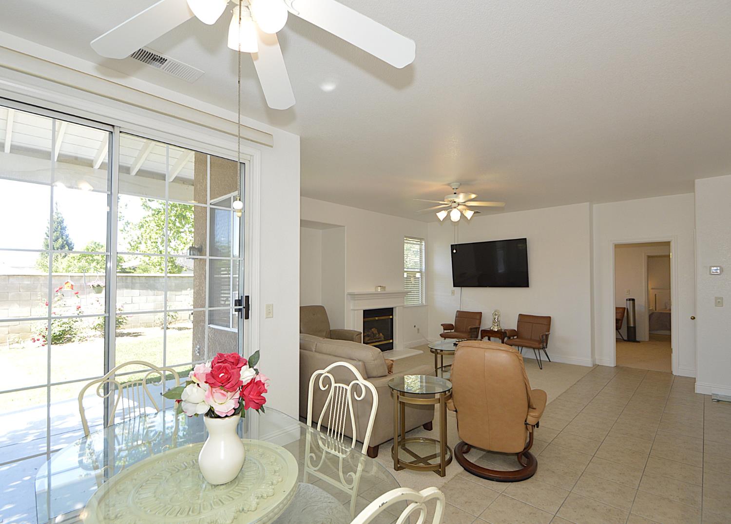 1756 N Holly Ave, Clovis, CA 93619