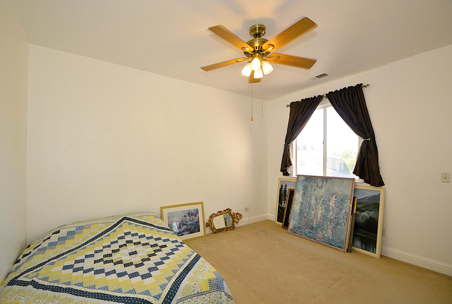 1756 N Holly Ave, Clovis, CA 93619