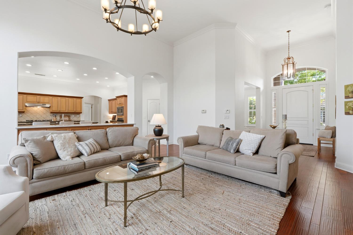 649 W Enterprise Ave, Clovis, CA 93619