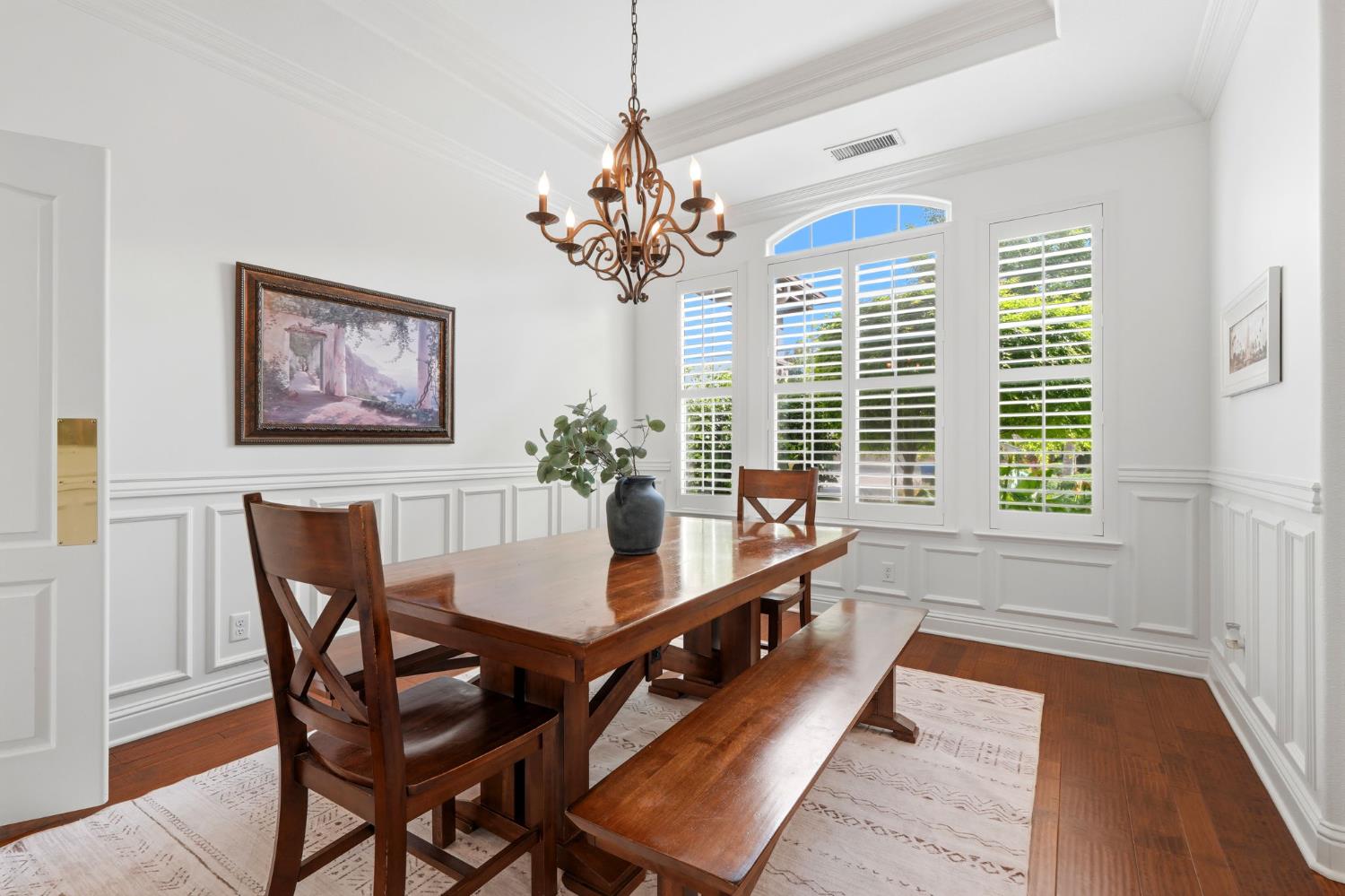 649 W Enterprise Ave, Clovis, CA 93619