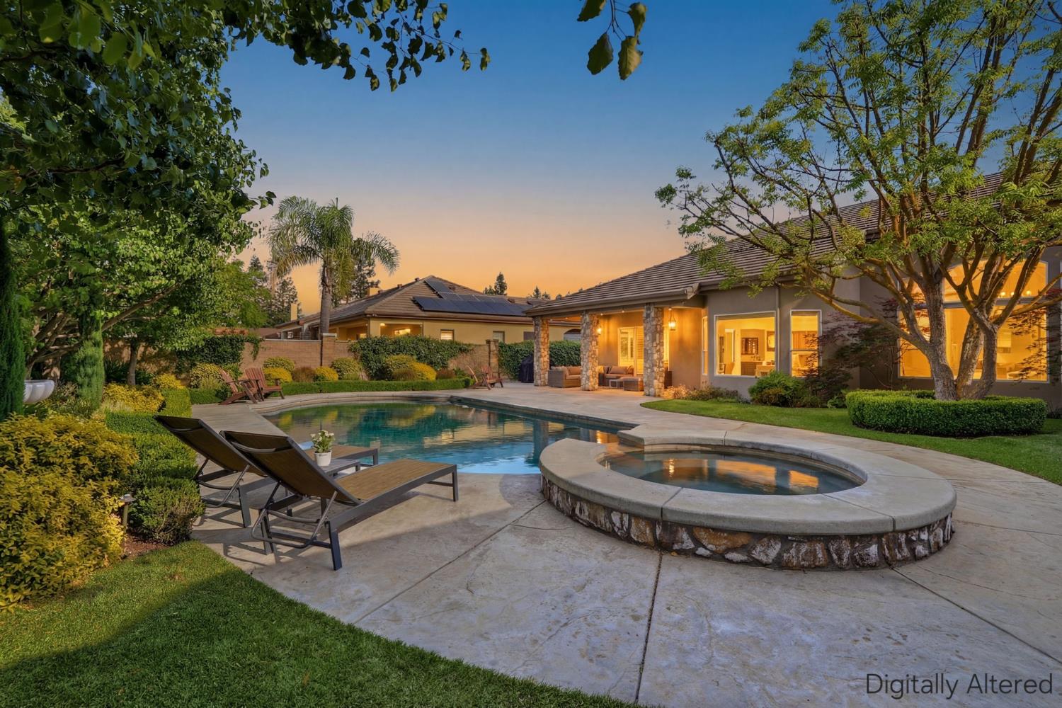 649 W Enterprise Ave, Clovis, CA 93619