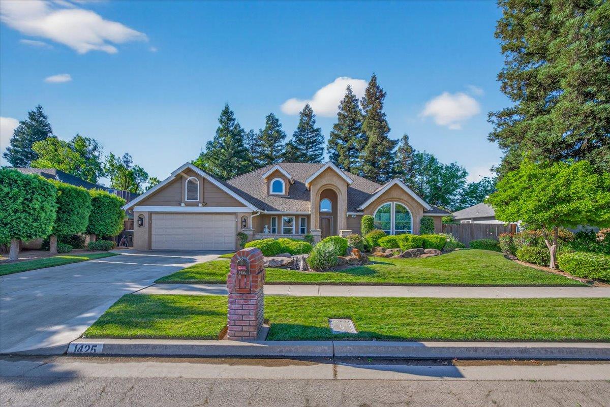 1425 E Decatur Ave, Fresno, CA 93720