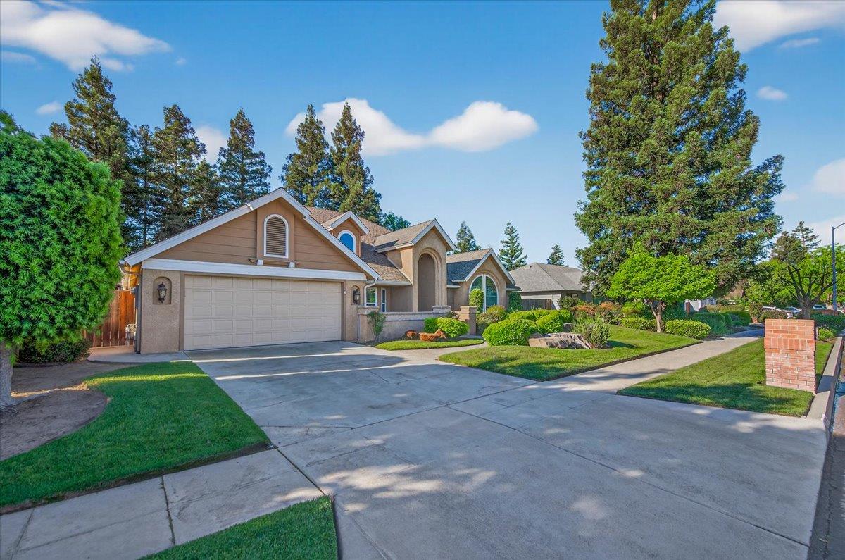 1425 E Decatur Ave, Fresno, CA 93720