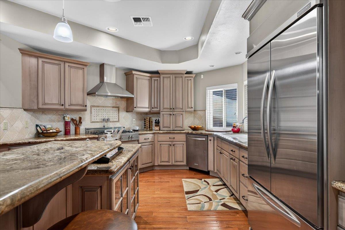 1425 E Decatur Ave, Fresno, CA 93720