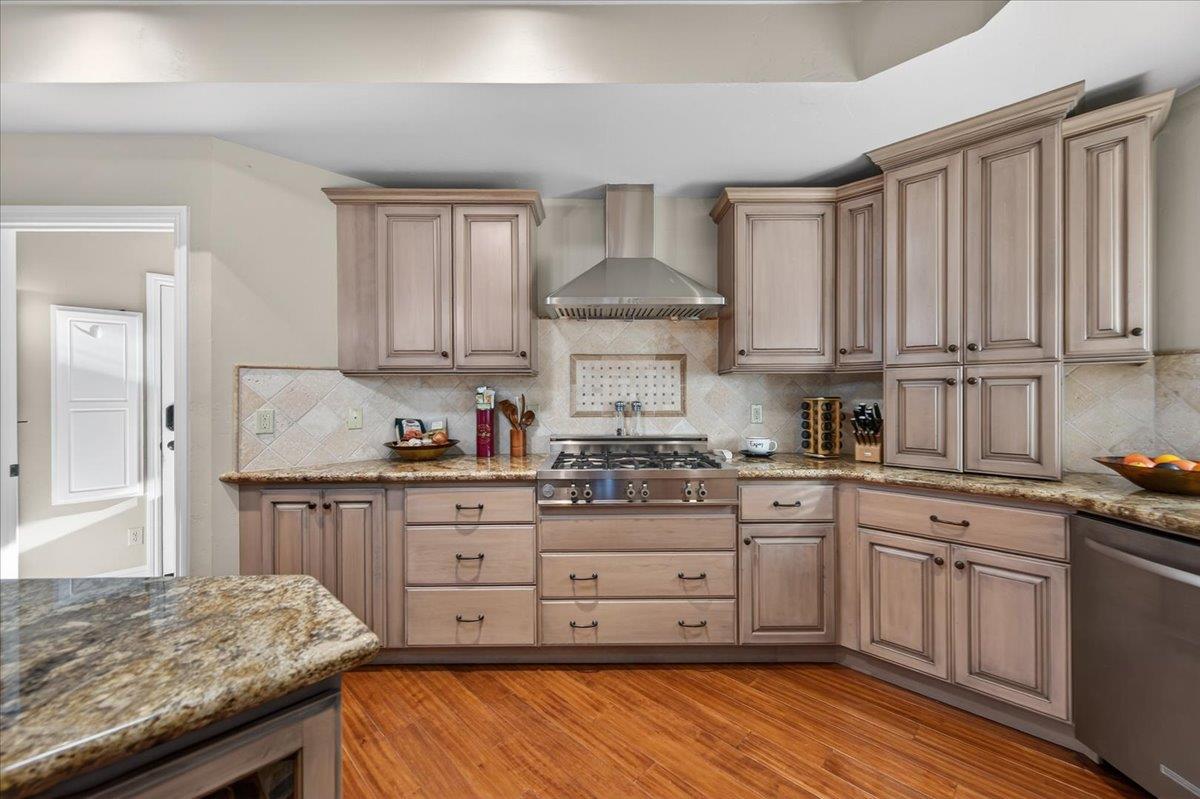 1425 E Decatur Ave, Fresno, CA 93720