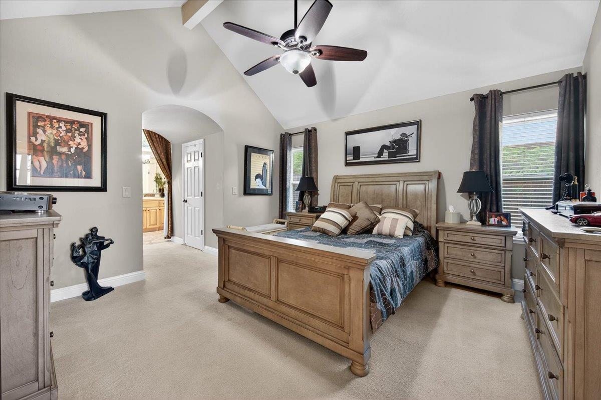 1425 E Decatur Ave, Fresno, CA 93720