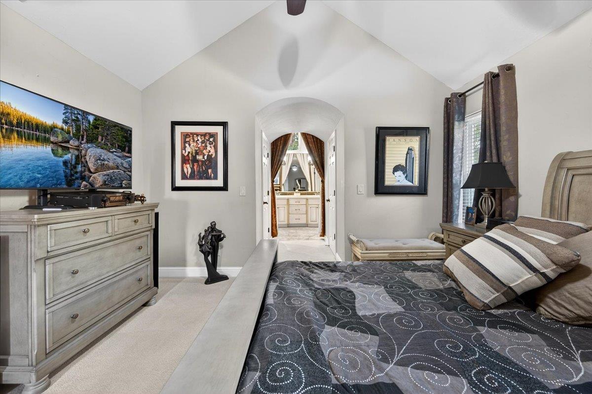 1425 E Decatur Ave, Fresno, CA 93720