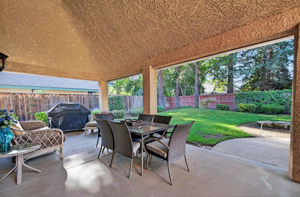 1425 E Decatur Ave, Fresno, CA 93720