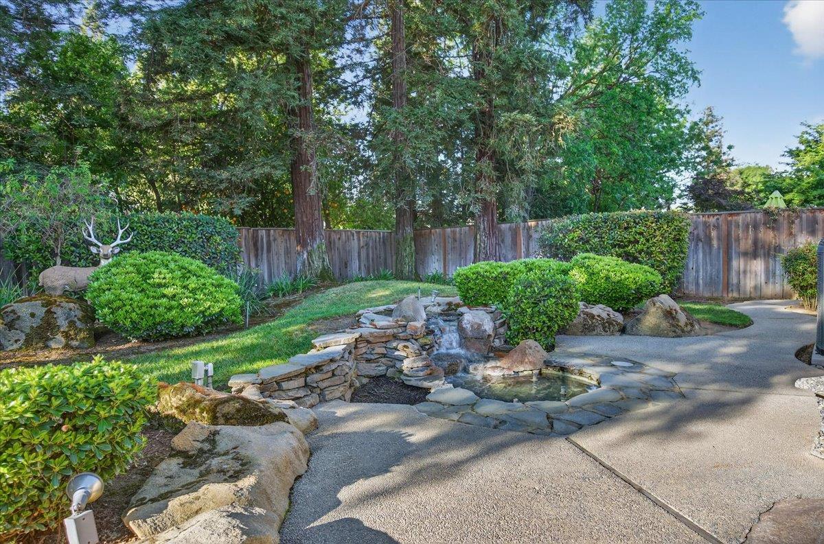 1425 E Decatur Ave, Fresno, CA 93720