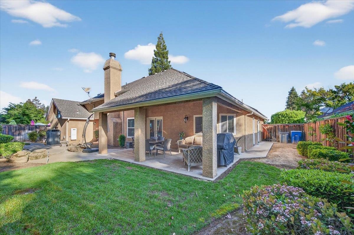 1425 E Decatur Ave, Fresno, CA 93720