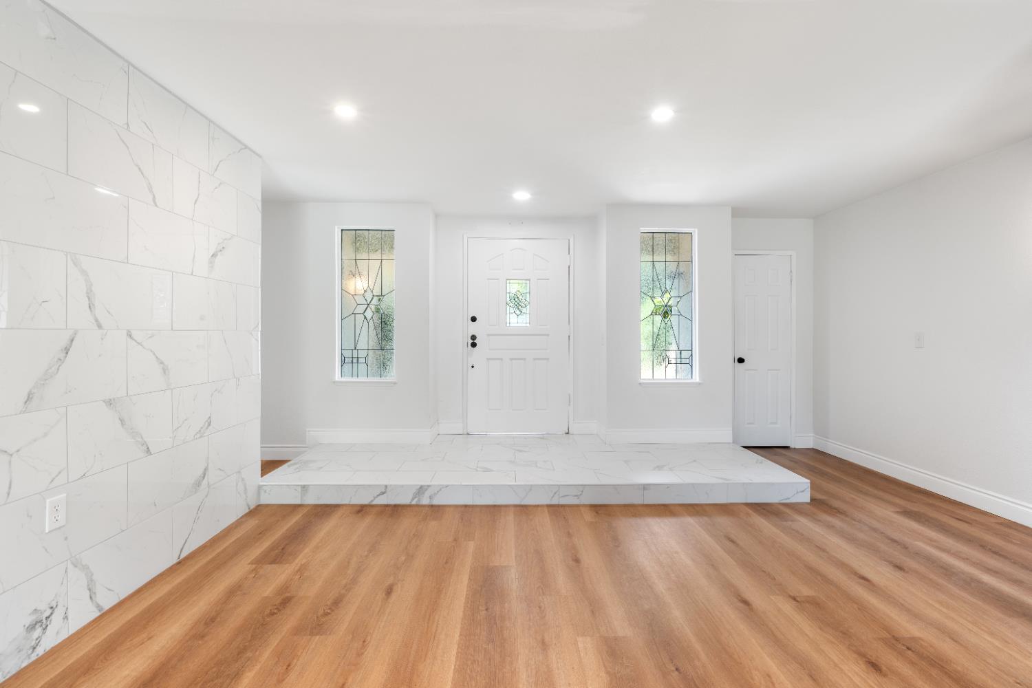 5167 E Dwight Way, Fresno, CA 93727