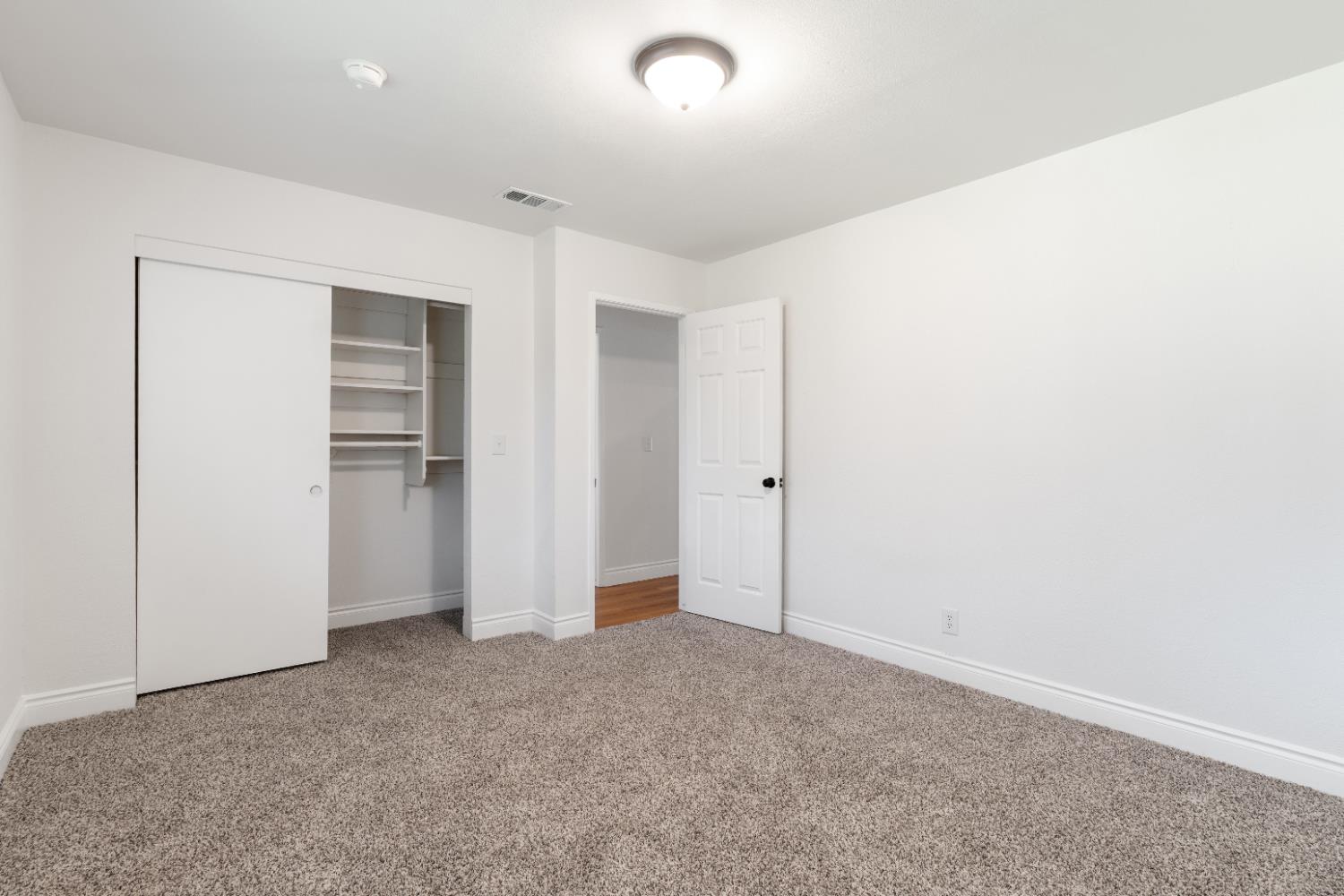 5167 E Dwight Way, Fresno, CA 93727