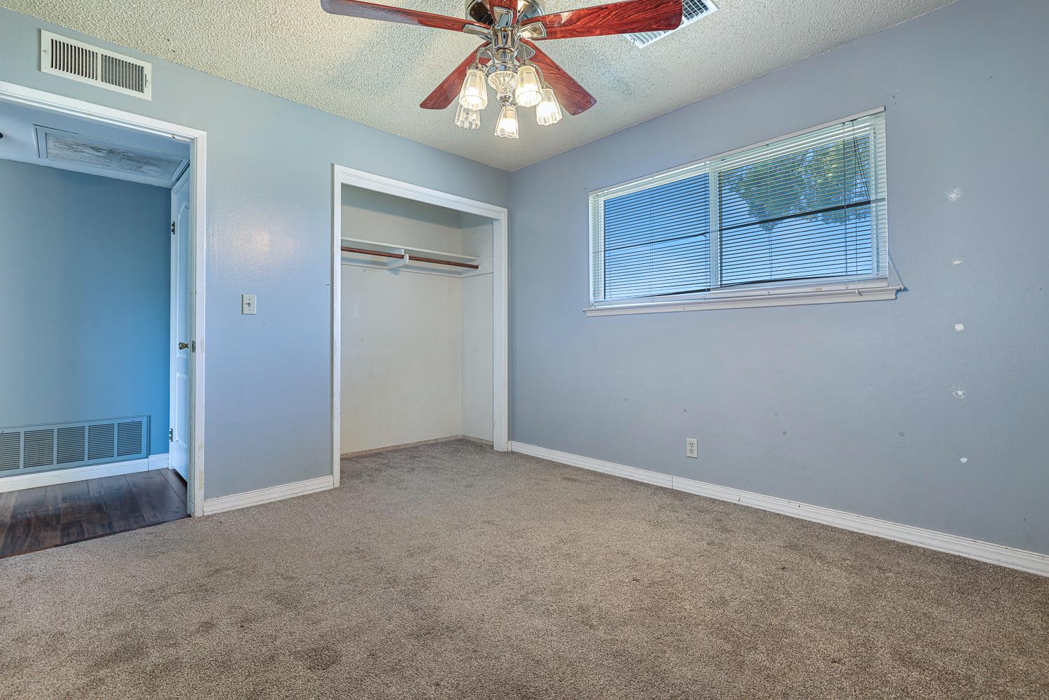 125 E Deodar Ln, Lemoore, CA 93245