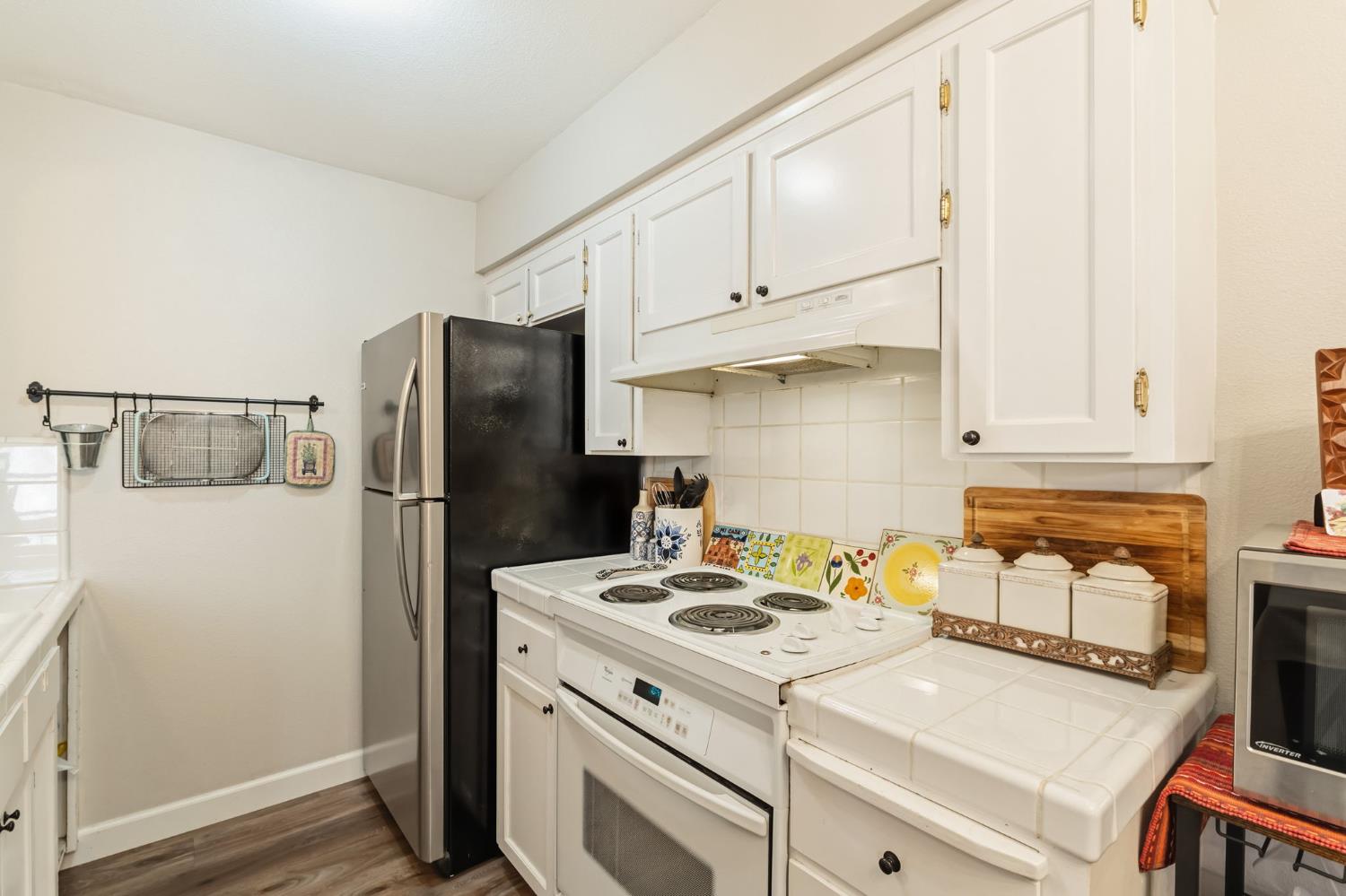 5090 N College Ave #108, Fresno, CA 93704