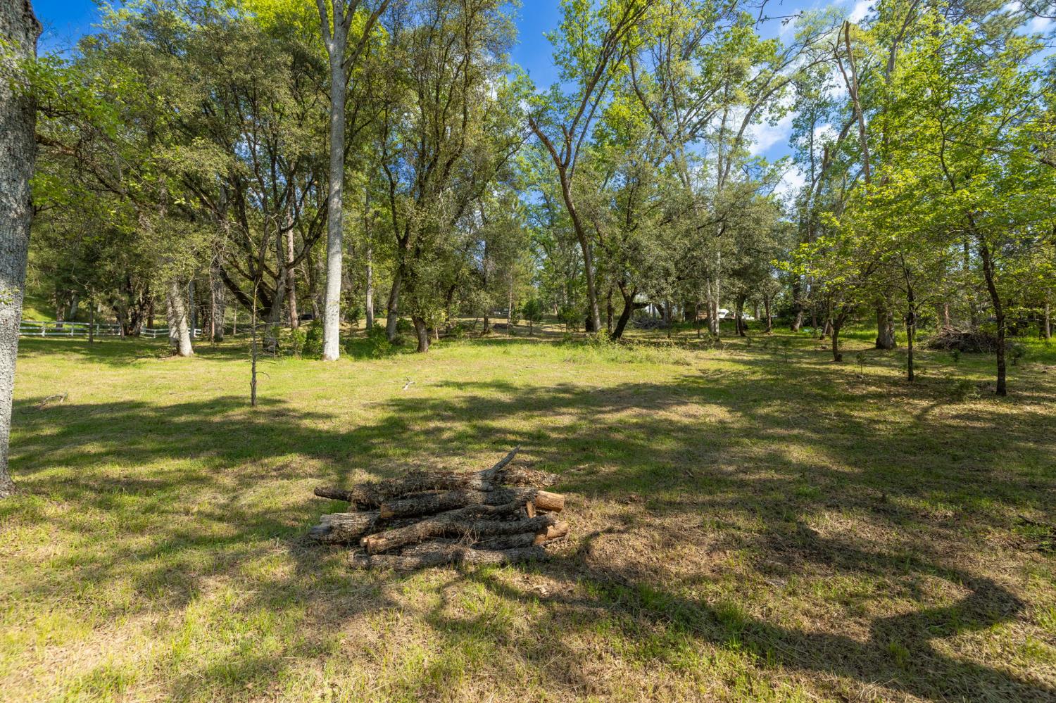 1 Oak Lane-APN 057-310-016 Ln, Oakhurst, CA 93644