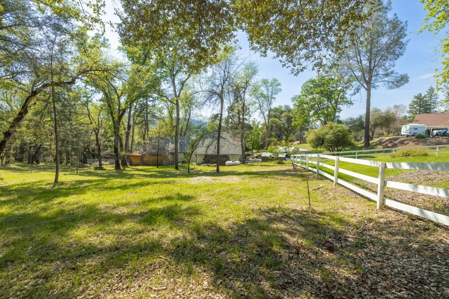 1 Oak Lane-APN 057-310-016 Ln, Oakhurst, CA 93644