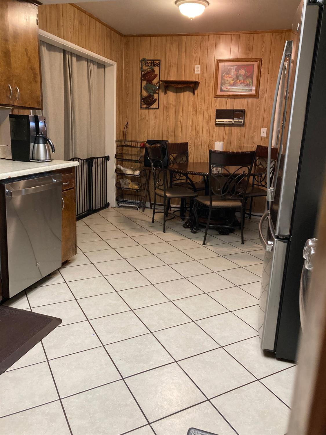 3304 N Howard, Fresno, CA 93726