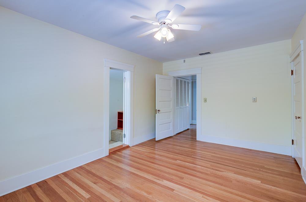 933 E Cambridge Ave, Fresno, CA 93704