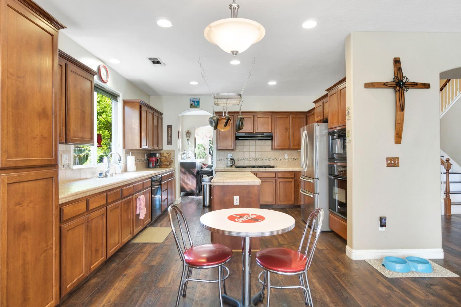 6367 E Dayton Ave, Fresno, CA 93727