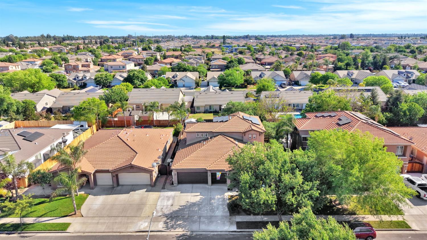 6367 E Dayton Ave, Fresno, CA 93727