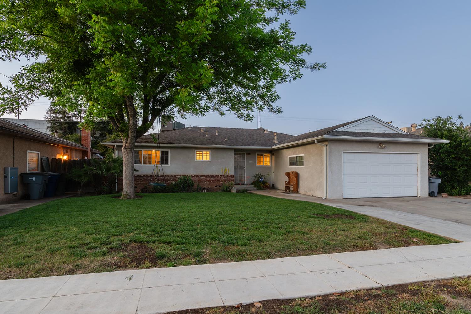 3449 E Fairmont Ave, Fresno, CA 93726