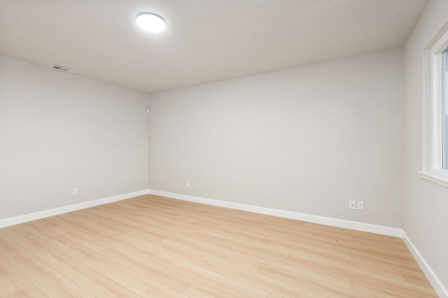 2970 S Martin L King Jr Blvd, Fresno, CA 93706