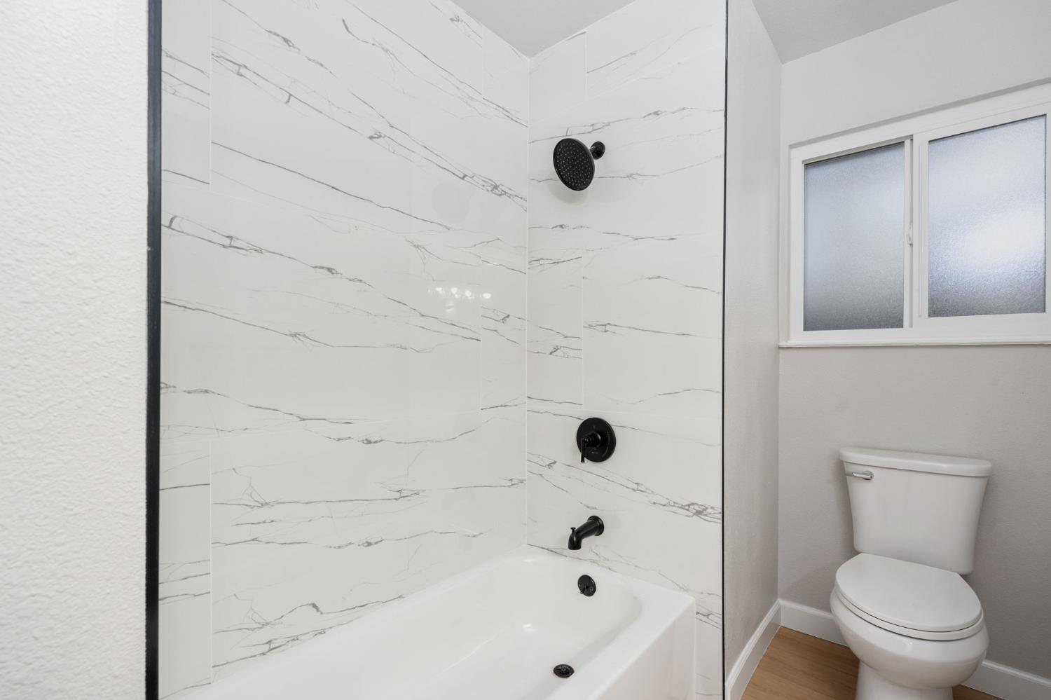 2970 S Martin L King Jr Blvd, Fresno, CA 93706