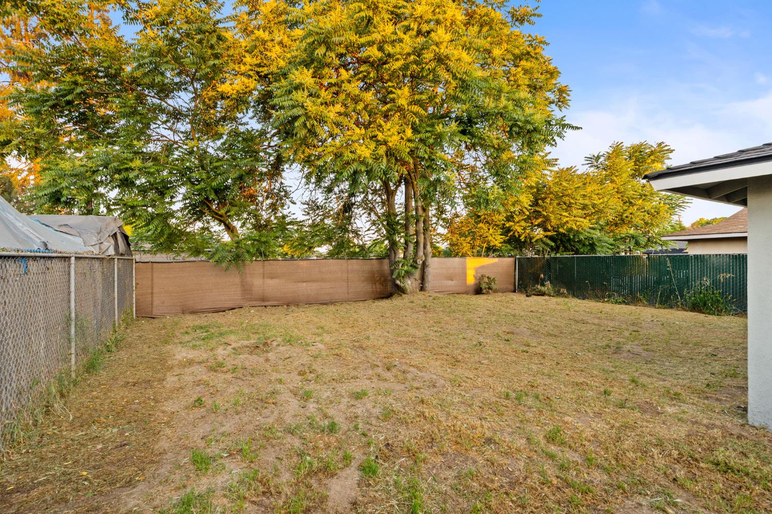 2970 S Martin L King Jr Blvd, Fresno, CA 93706