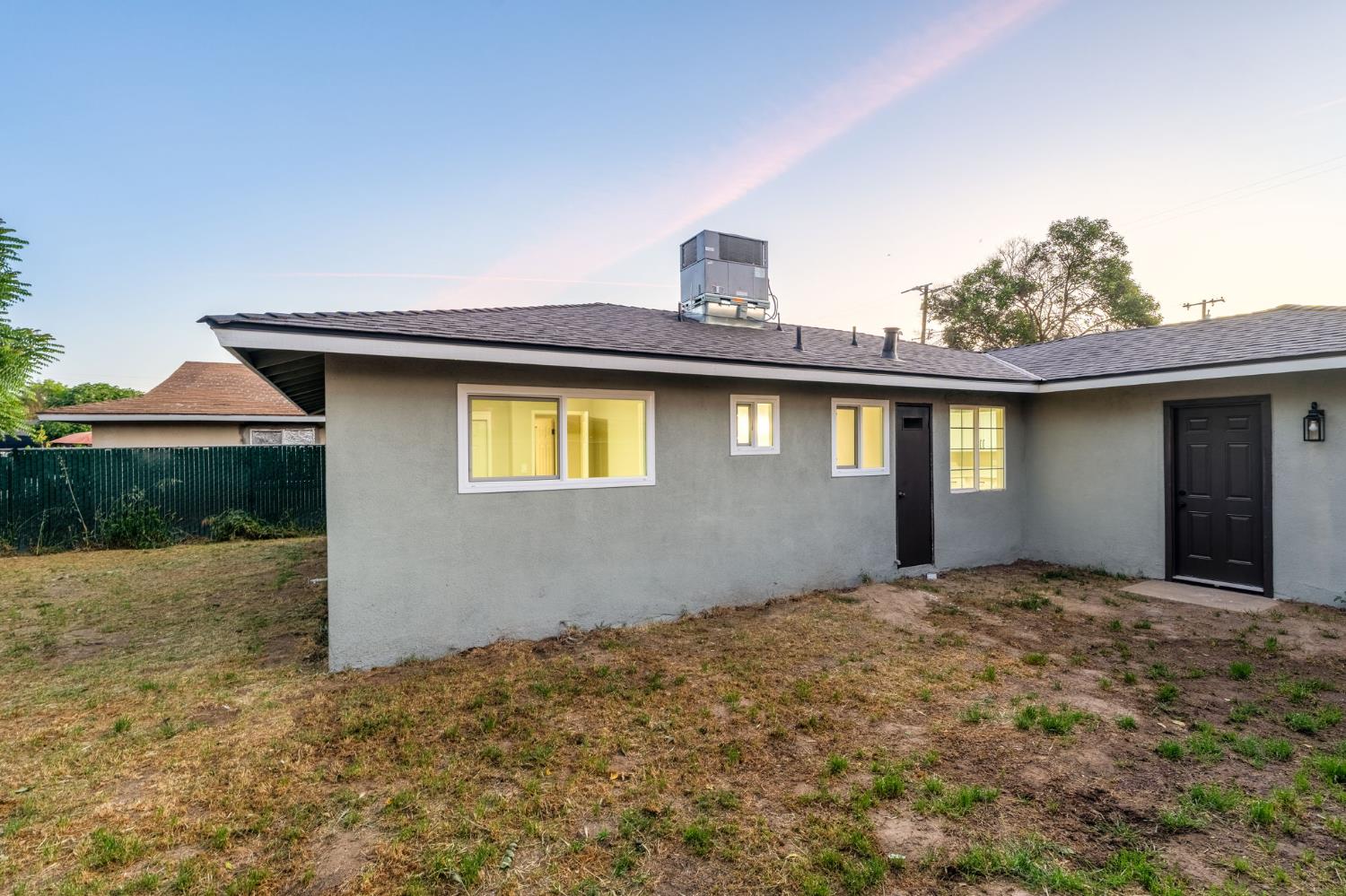 2970 S Martin L King Jr Blvd, Fresno, CA 93706