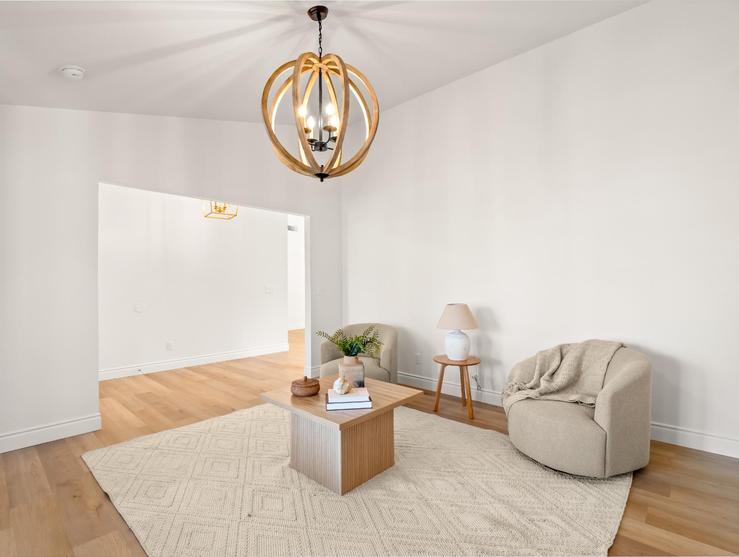 1115 W Minarets Ave, Fresno, CA 93650