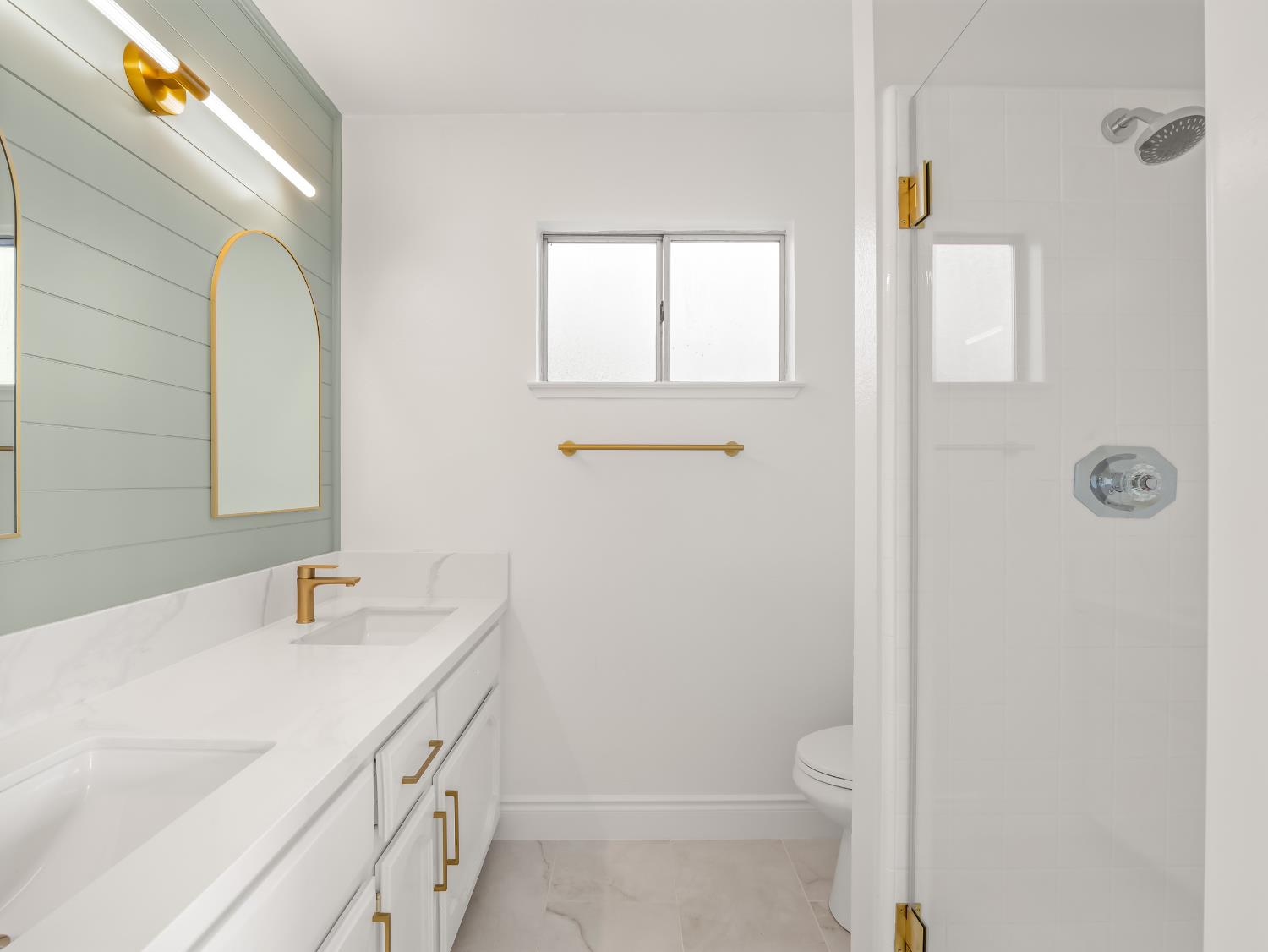 1115 W Minarets Ave, Fresno, CA 93650