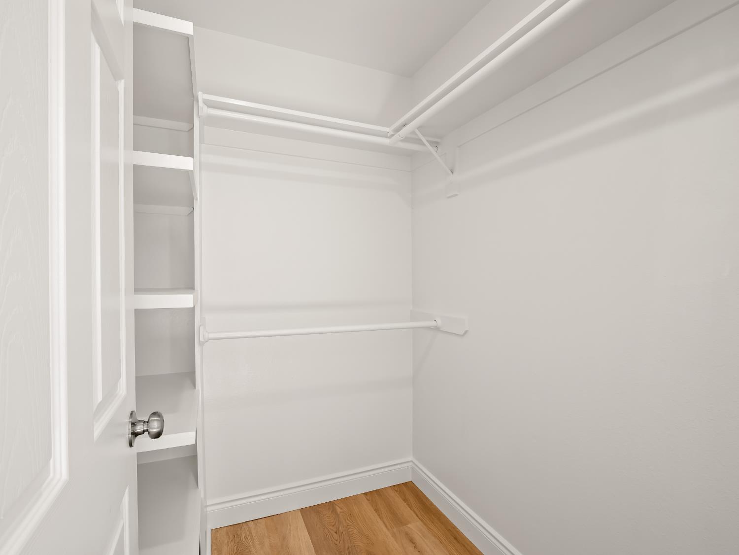 1115 W Minarets Ave, Fresno, CA 93650