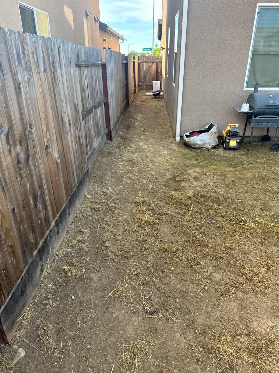 6622 E Berkeley Ave, Fresno, CA 93727