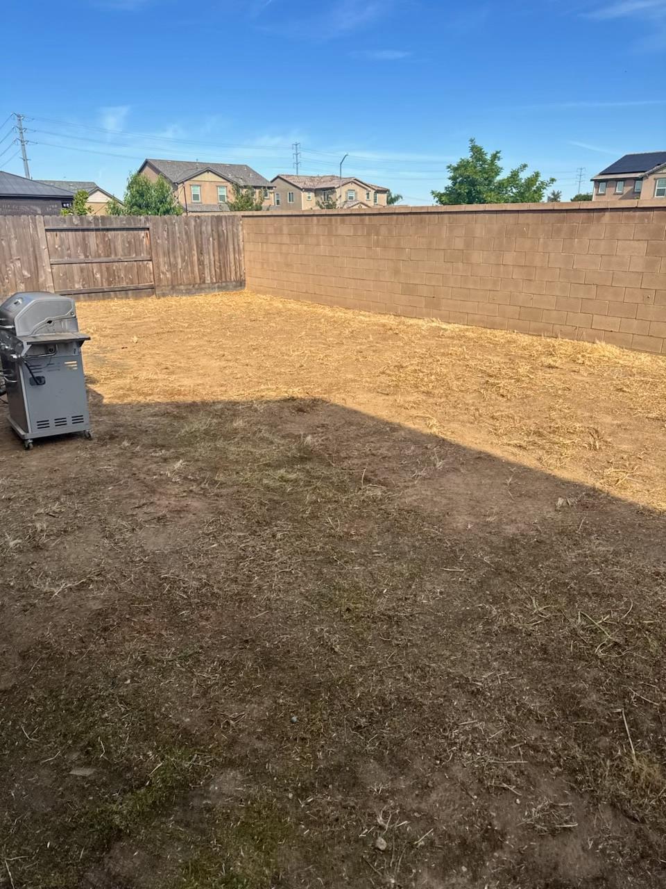 6622 E Berkeley Ave, Fresno, CA 93727