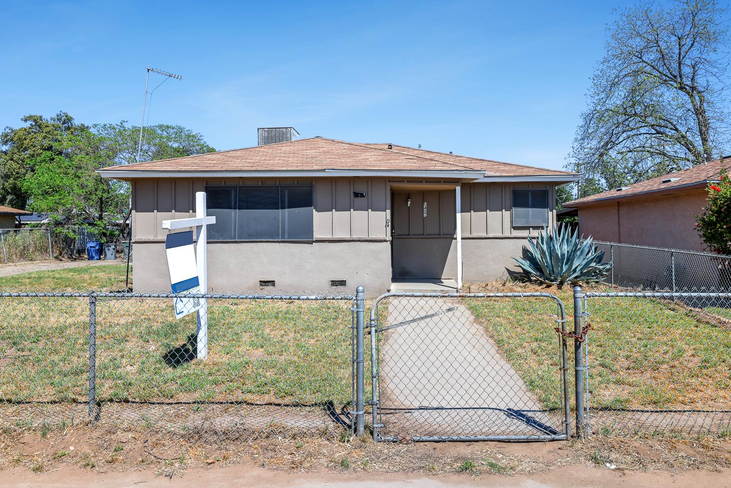 1407 E Church Ave, Fresno, CA 93706