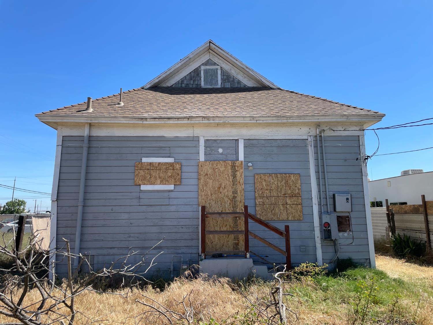 2358 S Anna St, Fresno, CA 93706