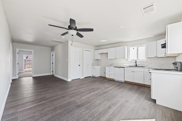 2557 E Stanford Ave, Pixley, CA 93256