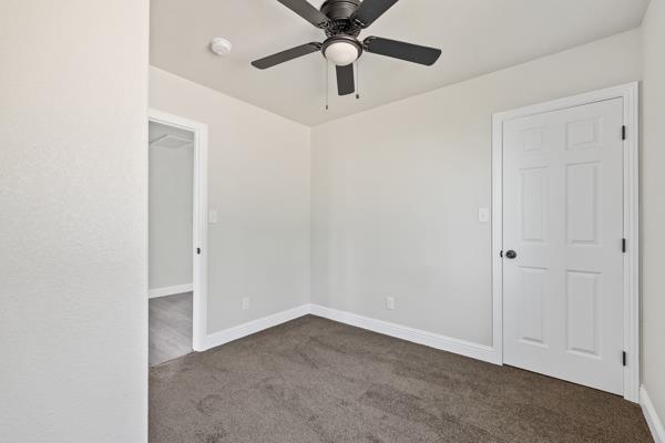 2557 E Stanford Ave, Pixley, CA 93256