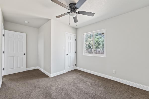 2557 E Stanford Ave, Pixley, CA 93256