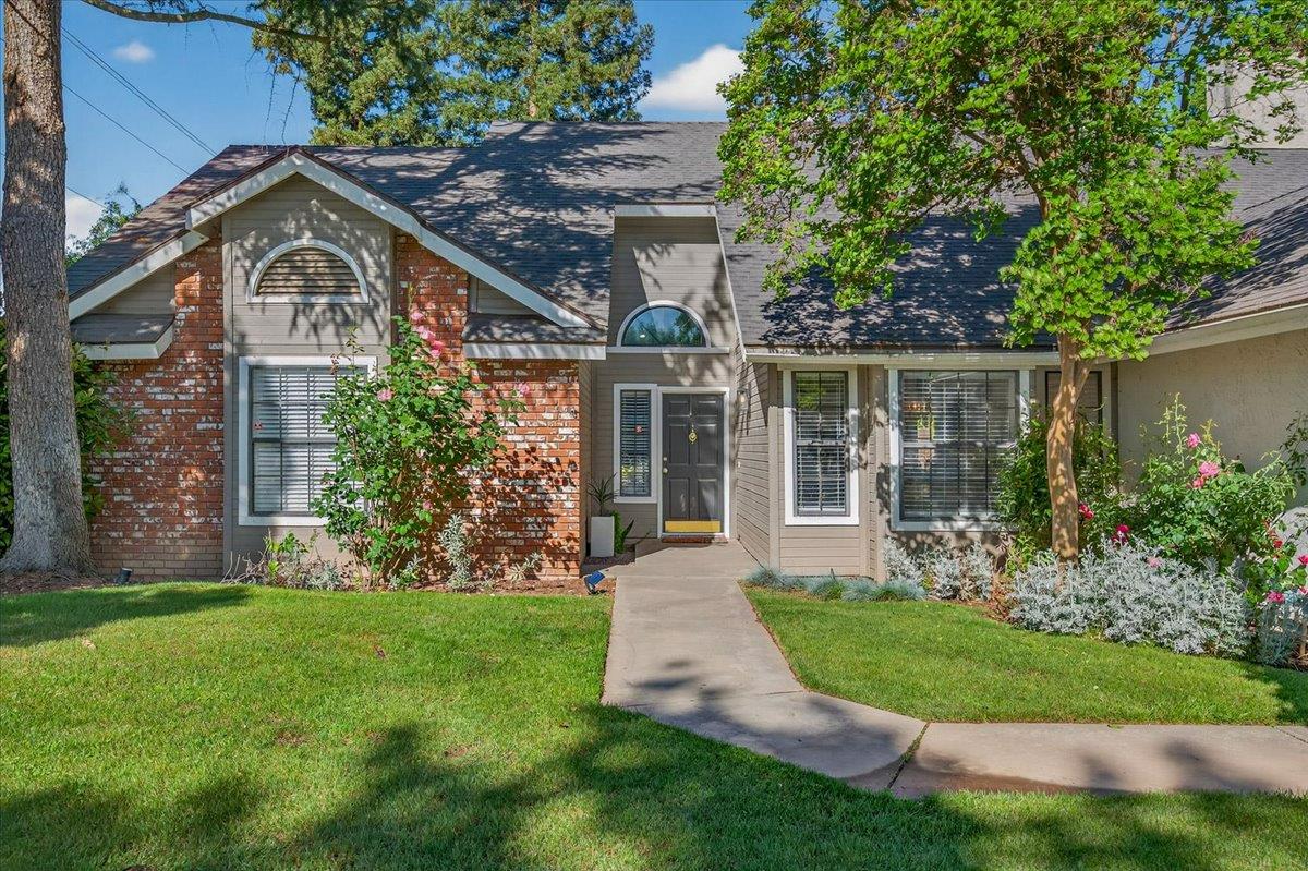 6413 N Arthur Ave, Fresno, CA 93711