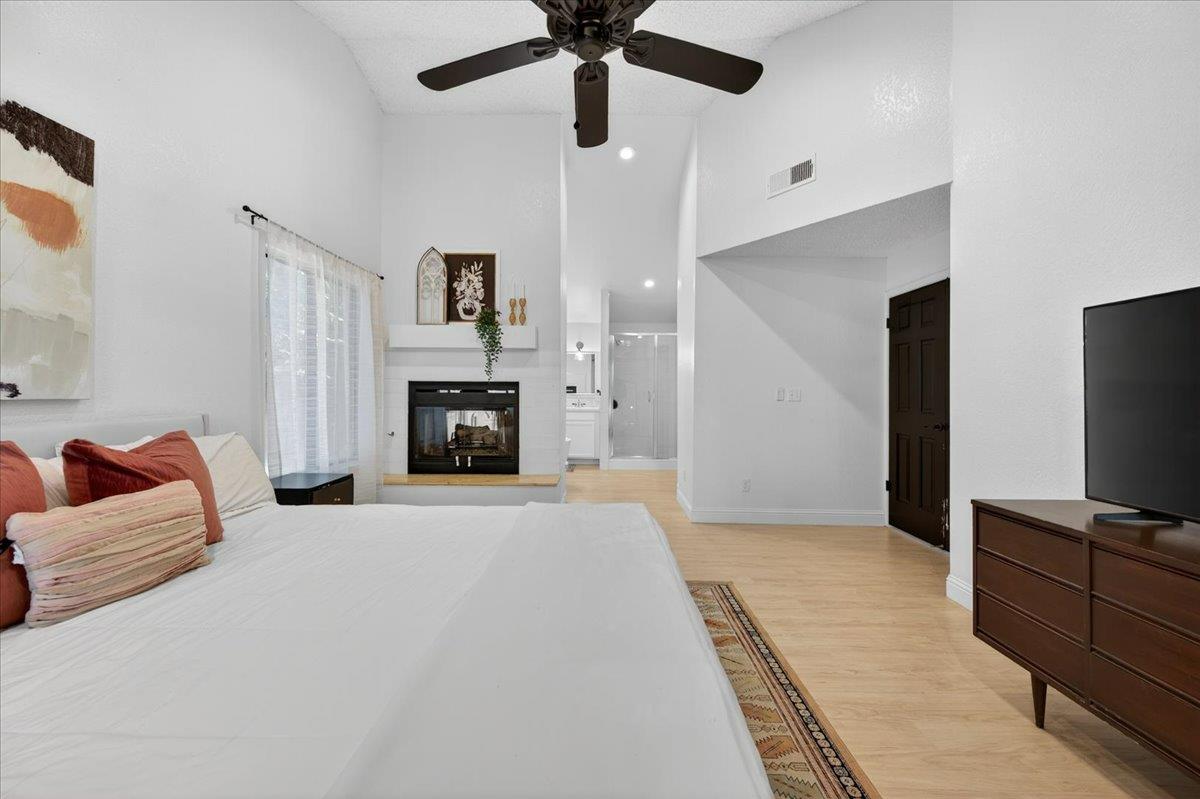 6413 N Arthur Ave, Fresno, CA 93711