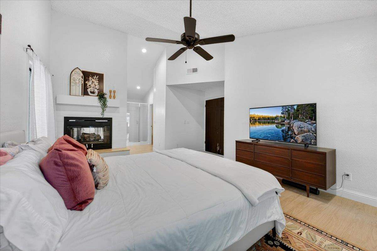 6413 N Arthur Ave, Fresno, CA 93711