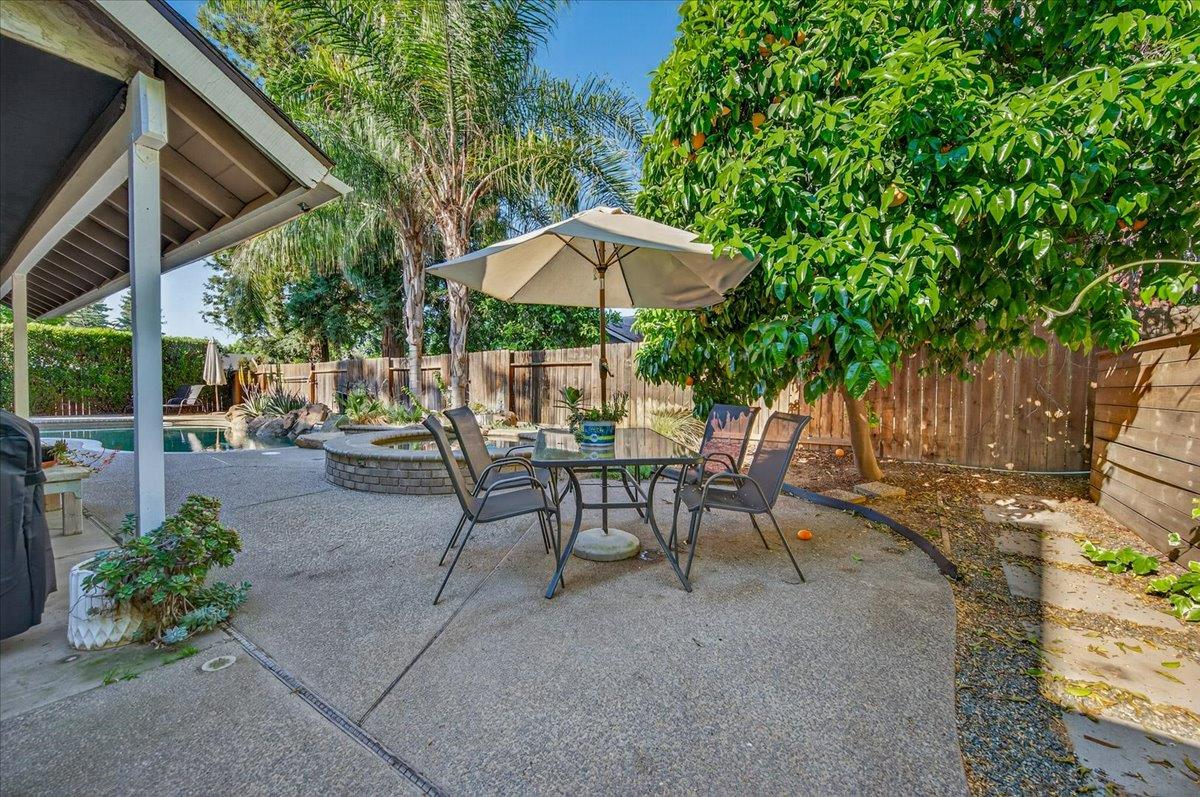 6413 N Arthur Ave, Fresno, CA 93711