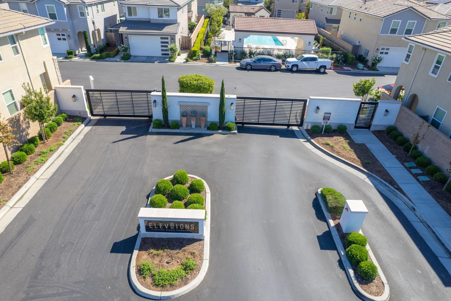 1916 Chennault Ln, Clovis, CA 93611